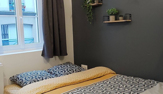 Renovated studio 5 minutes from the city center