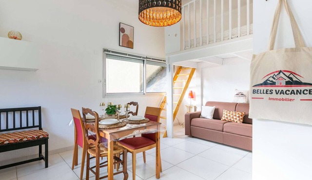 Renovated studio in Bourisp for 4 with parking and ski locker