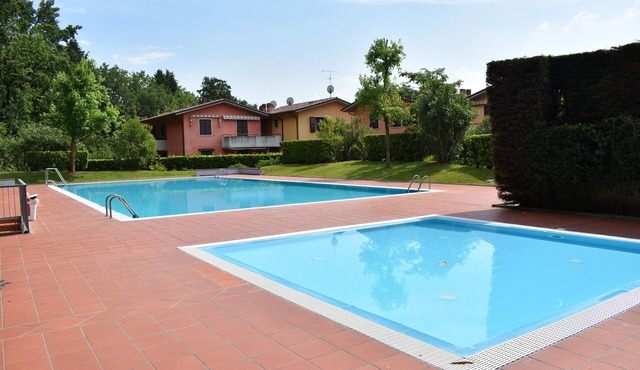 Renovierte Wohnung/Pool/TV/Wlan/Garage/Familiy Friendly