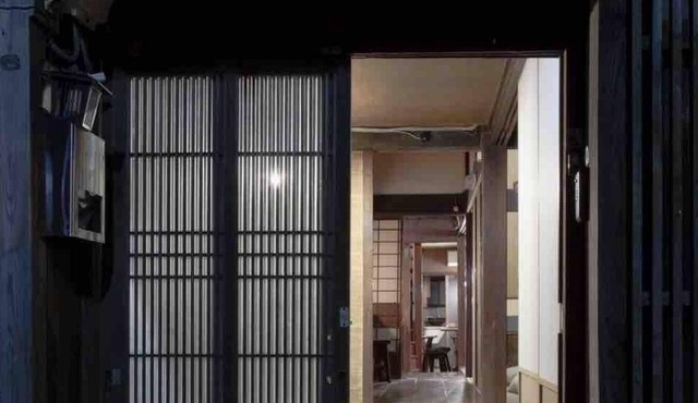 Rent a 120yearold ryokanstyle museum and stay as if you were living in it / Shizuoka Shizuoka