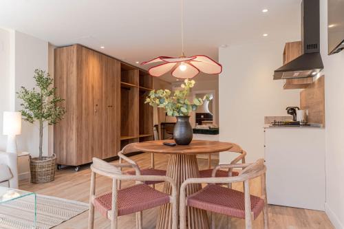 RentitSpain - Granada - Modernos Estudios, Acogedores y Excelente ubicación