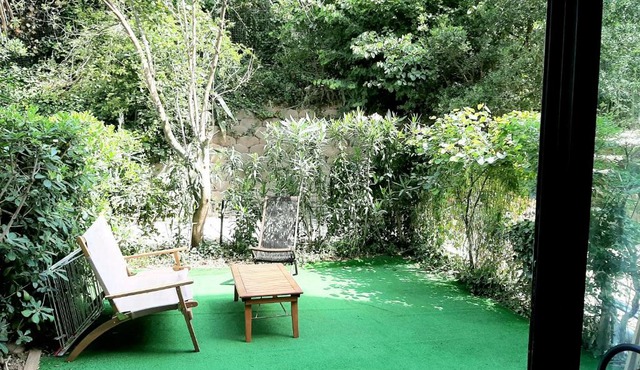 REPOSANT STUDIO clim PARKING privatif JARDIN