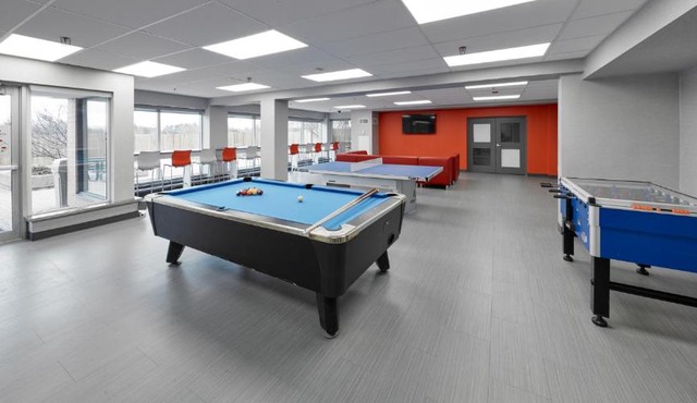 Residence & Conference Centre - King City