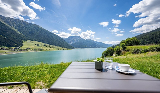 Residence Froy Apartment 4 – Lake View, Whirlpool & Breakfast Included