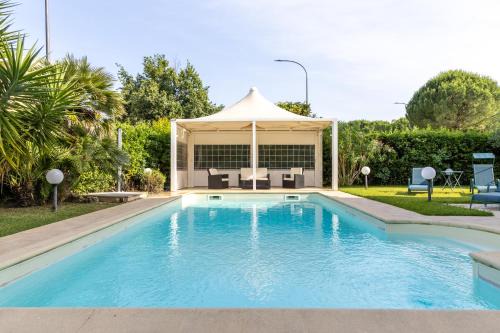 Residence Il Boschetto - Villa Con Piscina