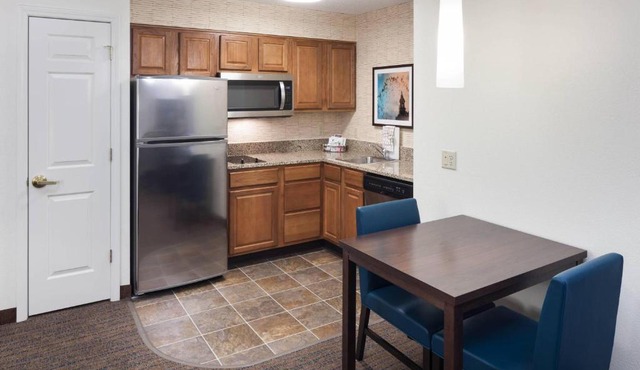 Residence Inn Kansas City Country Club Plaza