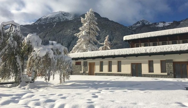 Residence in Gressoney-saint-jean with 1 bedrooms sleeps 6