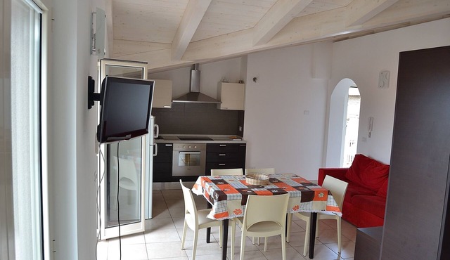 Residence Zoe, open space apartment, 150 meters from the sea, city center.