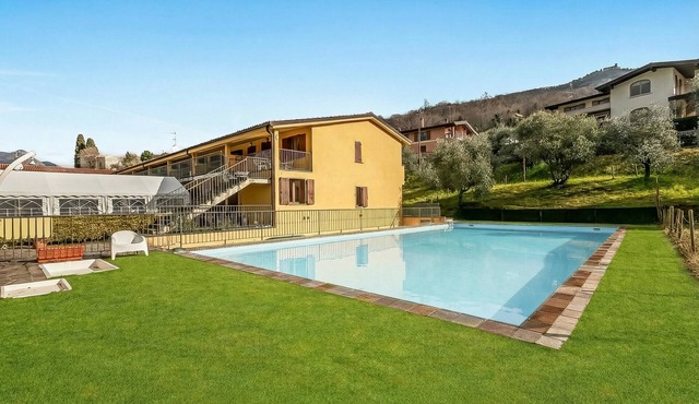 Residence La Perla - Apt 33, Monte Isola, Italy