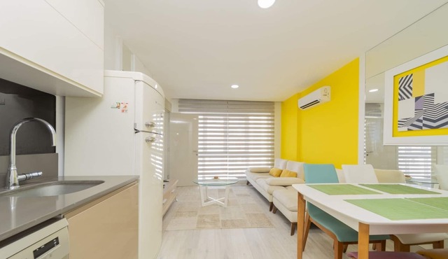 Residence w Shared Pool 3 min to Mall of Antalya