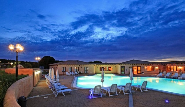 Residence with pool in Vignola Mare