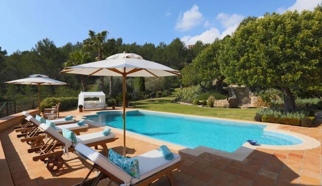 Residencia Baranda by Vida Villas