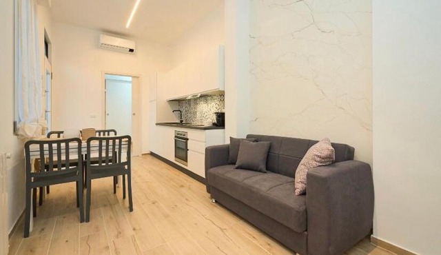 Residenza il Bruco 2 Chrysalis Apartment - 300 m from the subway
