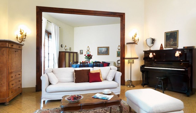 Residenza Oltrarno, an elegant apartment in the historic center of Florence