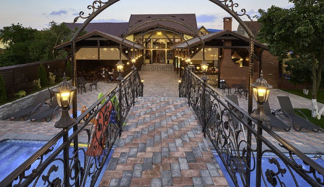 Resort Ambient