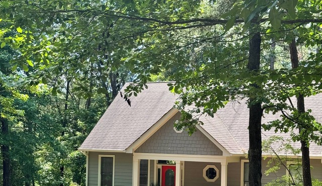 RESORT COTTAGE