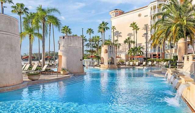 Resort Near Disney Gate with World Class Golf Resort.