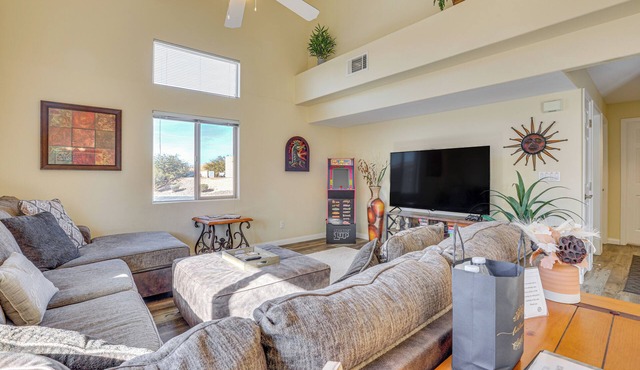 Resort Pool & Spa Access: Mesquite Condo!