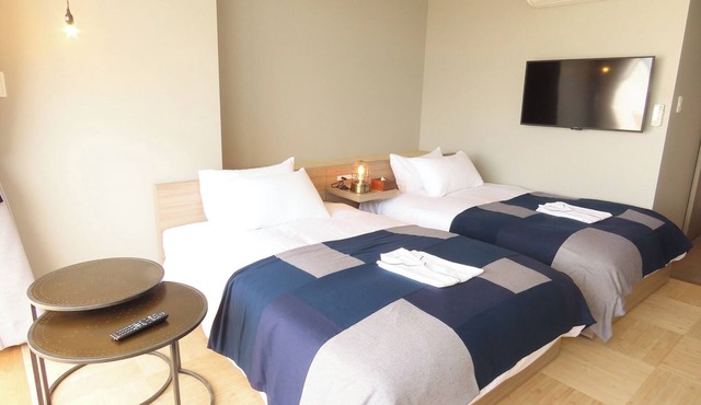 Resort room with private pool 208 Twin up to 3 /Osaka Ōsaka