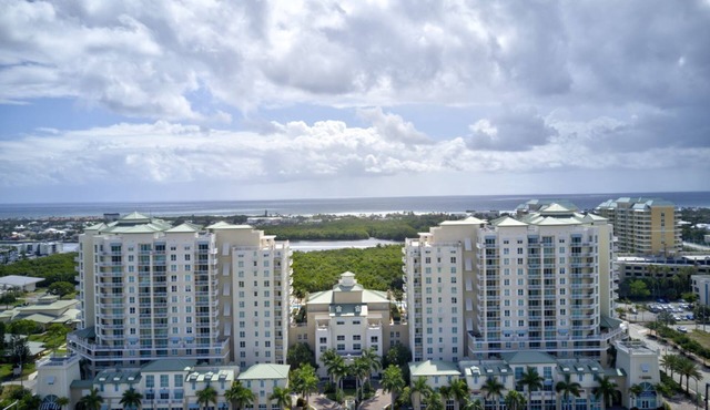 Resort style 1BR/1BA condo - Beach pass Included!