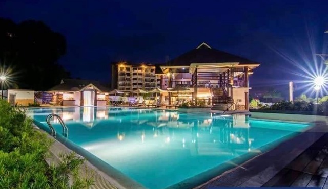 Resort Type Condo At One Oasis
