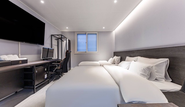 Rest Hotel