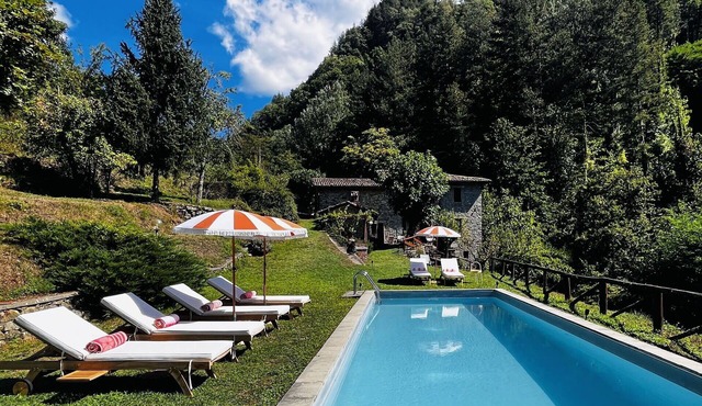 Restore Mill with Private Pool for 7 People