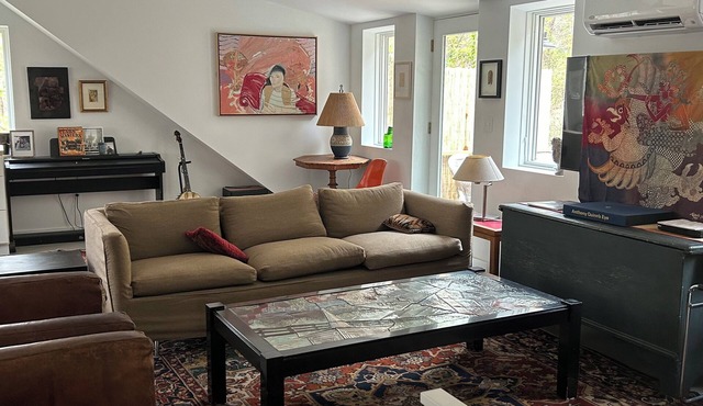 Restored barn in charming Lyme with studio apartment.