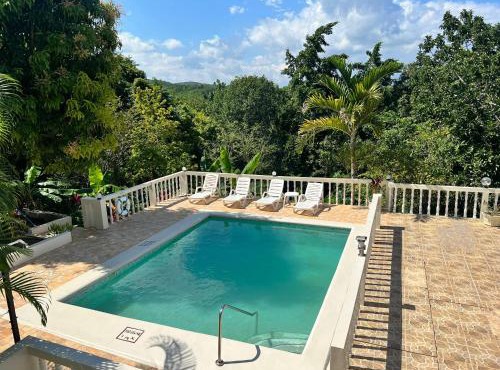 Retreat Guest House