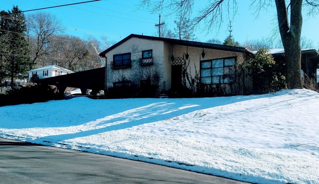 Retro Experience close to RT 22 and Easton, Bethlehem, PA & Philipsburg NJ!