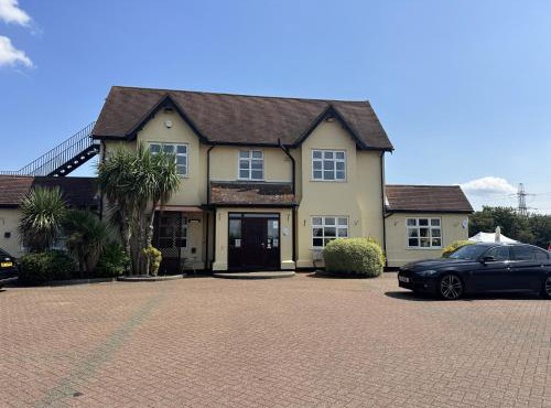Rettendon Lodge