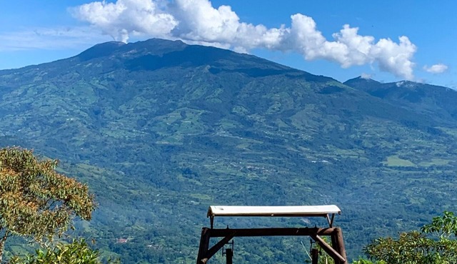 Reventazon River Mountain Lodge