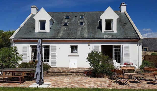 Rhuys peninsula large bright family house 300 m beach