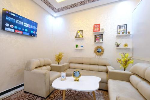Riad Bollywood-Golden Stay D