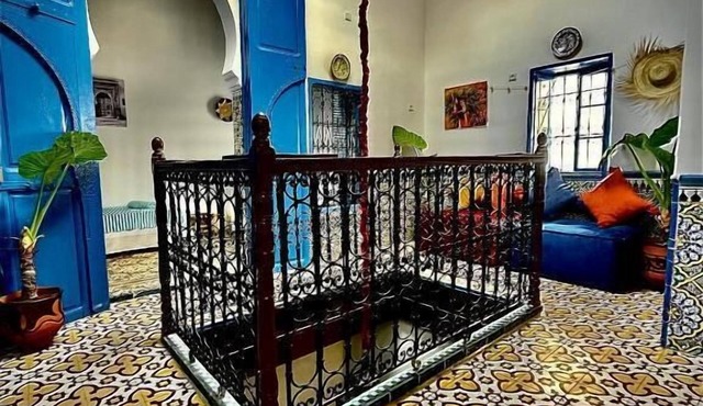 Riad borj blue