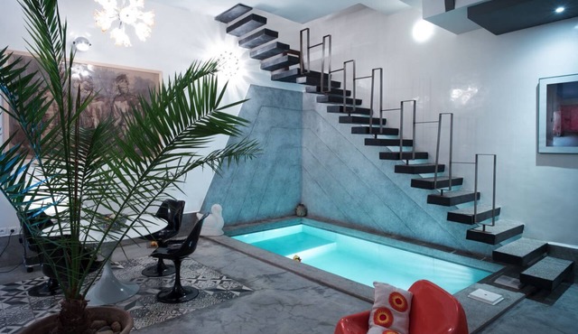 RIAD DARLING IN CONTEMPORARY ORIENTAL DESIGN