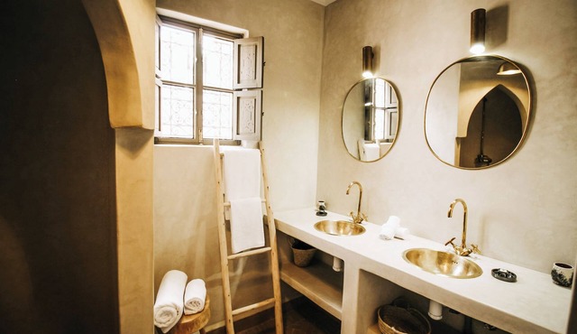 Riad private 4 bed terrace, pool, AC 10mn from Jemaa El Fna Transfer + breakfast
