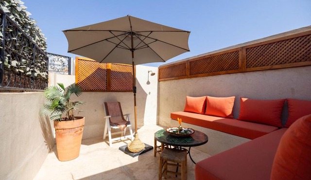 Riad with Rooftop Terrace in Top Medina Location, Dar El Bacha