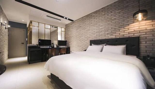 RIAN Hotel