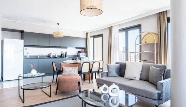 Rigel - 3BD Fantastic Central Flat in a Residence