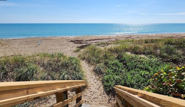 Right Direction Rentals Paradise Beach House