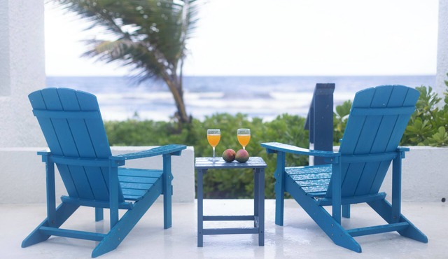 Right ON the BEACH! 2 bedroom condo! The Seaside Princesse
