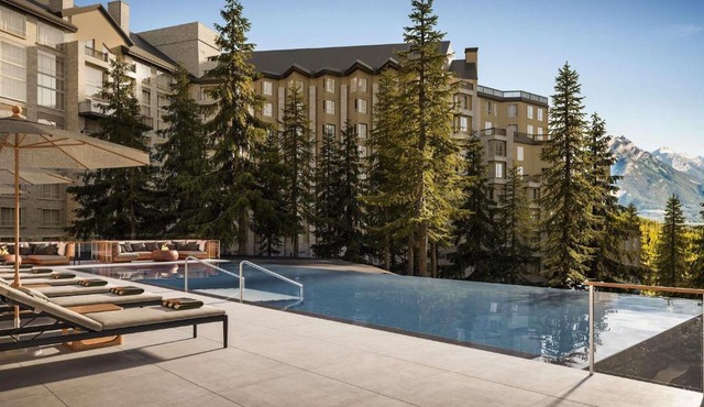 Rimrock Banff, Emblems Collection