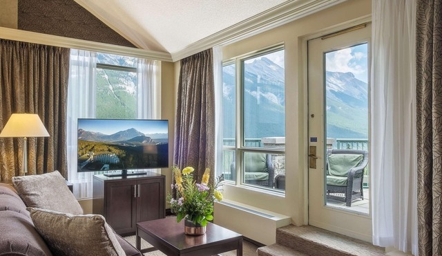 Rimrock Banff, Emblems Collection