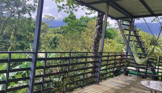 Rio Celeste Nature View (Blue River access)