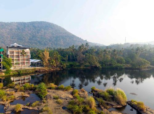 River Bay Athirappilly