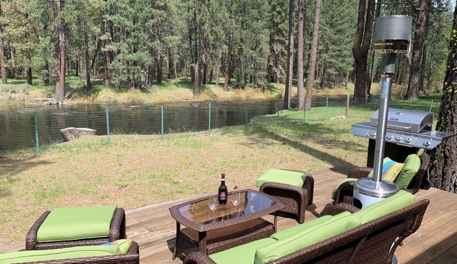 River Cabin with Stunning Views and EV Charger