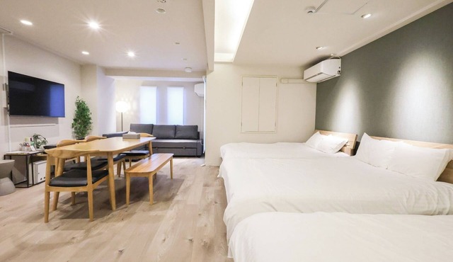 RIVER CENTRAL 30110 personsClean roomHigh speed/Hiroshima Hiroshima