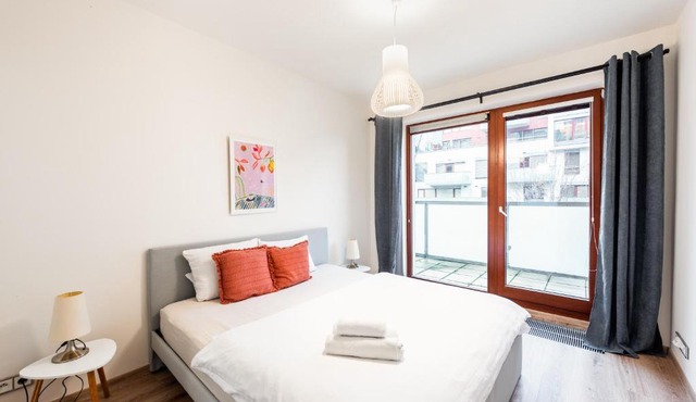 River Diamond Residence Apartment in Karlin with Garage and Balcony