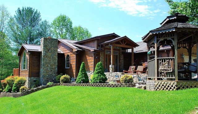 River Hill - River Access, Dog Friendly, Pool Table, WIFI, River View, Gas Fireplace, Mtn Views